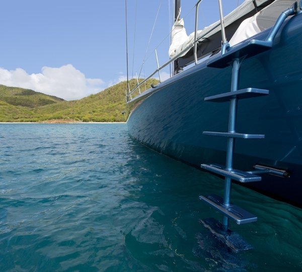 leopard 3 sailing yacht